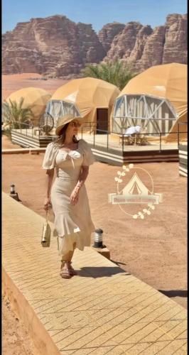 RUM WORLD BUBBLE lUXURY CAMP