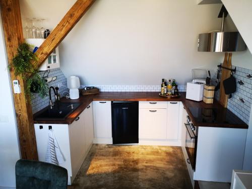 Konyha, Ferienwohnung mit Rheinblick in Kalkar