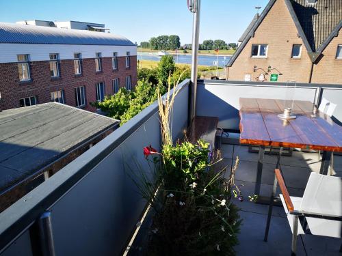 Erkély/terasz, Ferienwohnung mit Rheinblick in Kalkar
