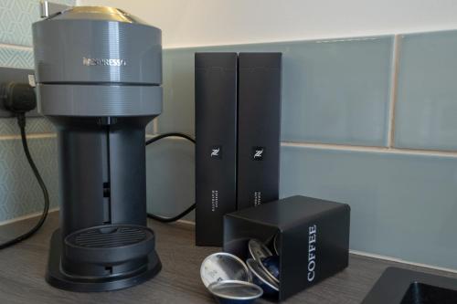Modern 2-Bed Apartment Near ExCeL & O2 - Accommodates up to 4 Guests Max, Londra (foto 7)