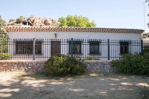 A szálláshely kívülről, La Noguera, Lagunas de Ruidera in Ruidera