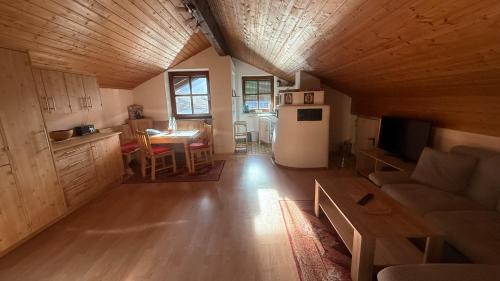 Ferienwohnung Alpenblick in 安加