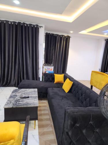 DBaLoGuN's PlaCe -DOWNTOWN PANSEKE -OLUWO AREA in Абеокута