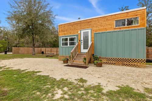 Nook at the Springs - Tiny Home , Full Kitchen in Fort White