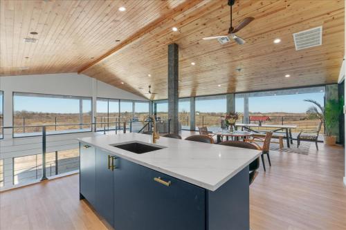 659454500 Blue Hills Ranch