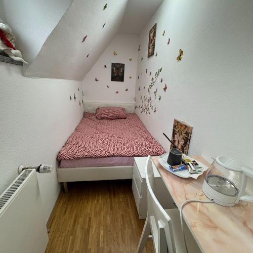 1 twin bed