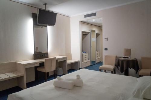 1 twin bed