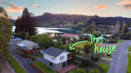Lake Escape Okere Jetty on Lake Rotoiti, Rotorua