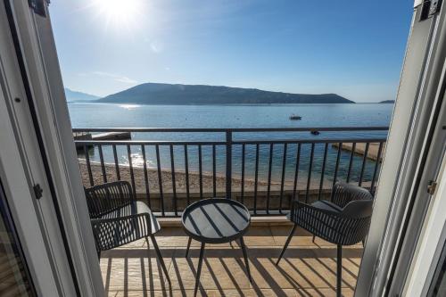 شرفة/ تراس, Boka Bay Residences in Savina Monastery