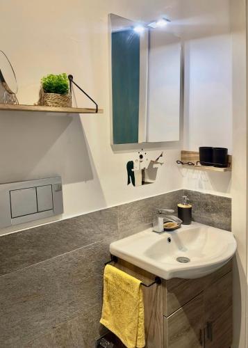 MaLoMA Home intero alloggio fronte metro A, Rzym (zdjęcie 10)