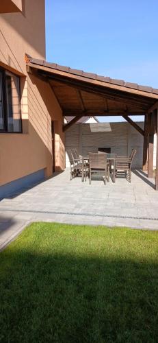 Lux - Confort, Sînpetru (фото 9)