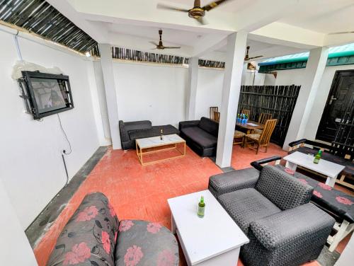 Bar/lounge, White Castle Apartments in Uyo
