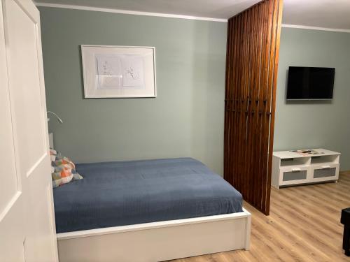 Holiday House