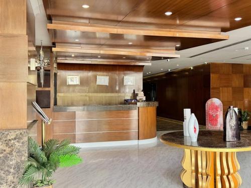 Quiet Rooms 12 Serviced Apartments in الحمراء