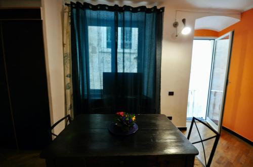 Casa Riccola historic center apartment near the Aquarium with elevator, Генуя (фото 7)