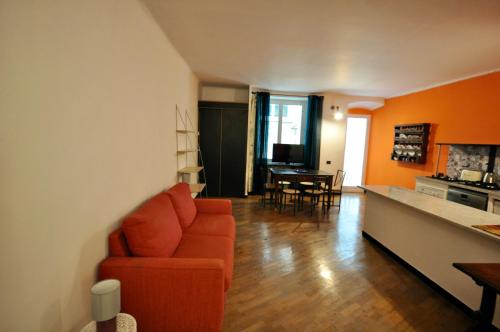 Casa Riccola historic center apartment near the Aquarium with elevator, Генуя (фото 5)