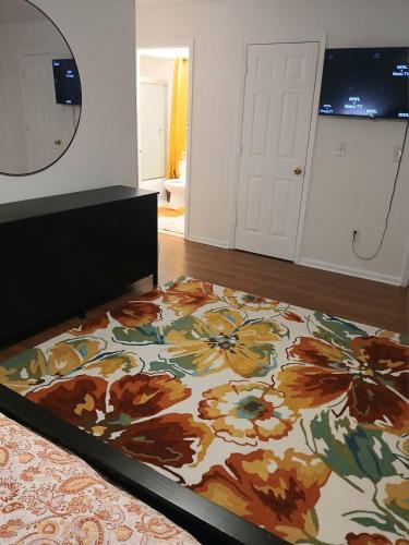 Beautifully Designed & Spacious Apartment in Newark 10mins from EWR Airport, Close to NYC and Beth Israel Hospital