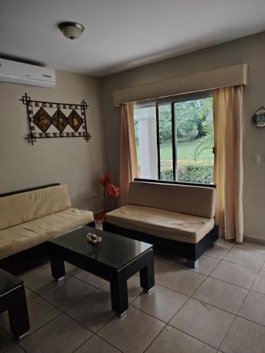 Villa t13 in Salitran