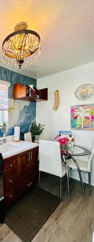 Cozy Coastal Mist King Waters Near Beaches, Hard Rock & Nature!