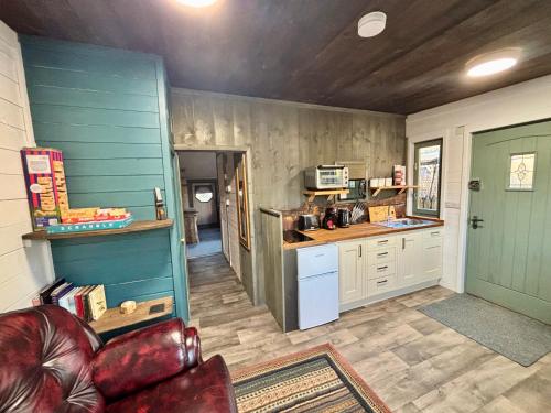 Konyha, Hideaway in Lytchett Matravers