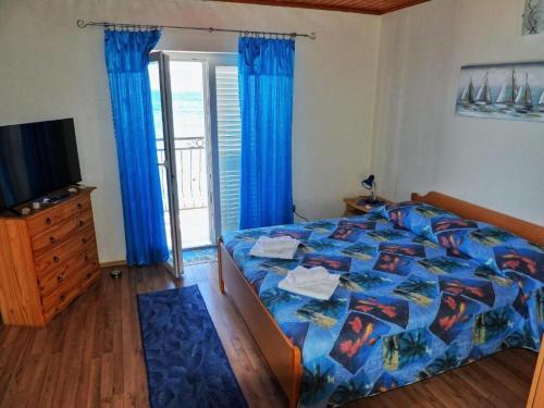 Apartment Zdravko - 5 m from beach - main image