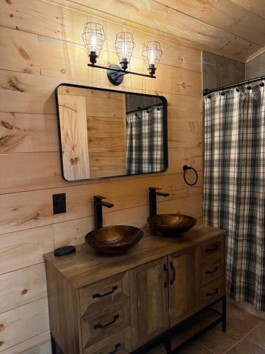 Turkey Creek Cabin Rentals #1 at Tims Ford lake Tullahoma