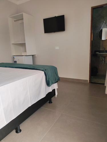 Double Room image 6