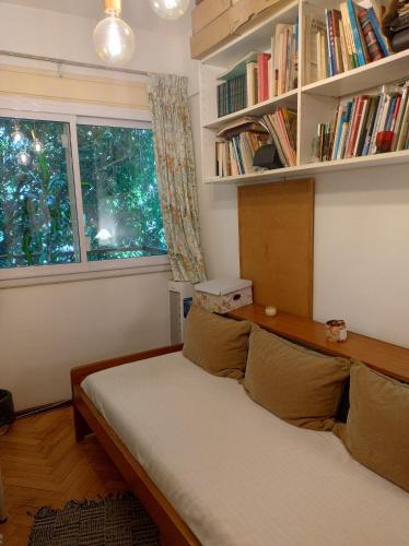 Bueno y Bonito Cerca de Aeroparque - Solo Mujeres - B&B
