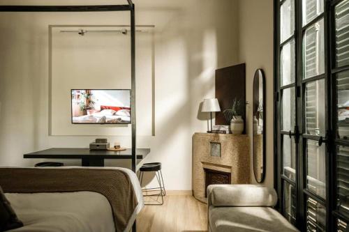 One-Bedroom Apartment image 4