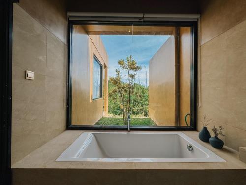 Hot tub, Selayang Enau, Brown Sugar Resort with The Sweetest Story in Mount Salak