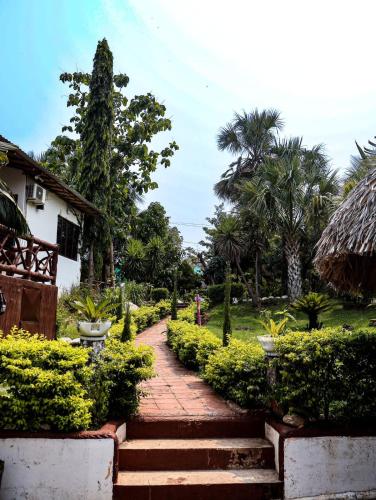 Hotel y Ecoturicentro la vega