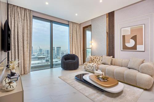 STAY BY LATINEM Luxury 2BR Holiday Home CVG 4005 Near Burj Khalifa, Dubái (foto 2)