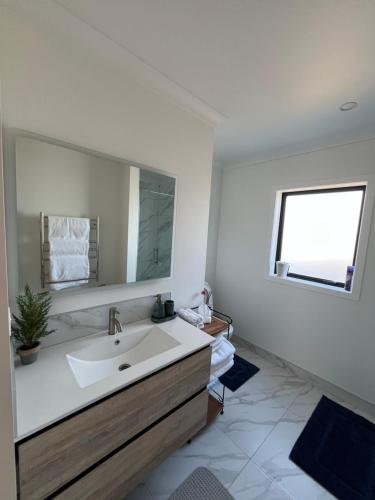 Brand New 2-Bedroom Retreat in Quiet Cul-de-Sac