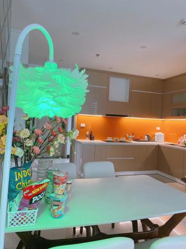 Two-Bedroom Apartment with Pool View image 2