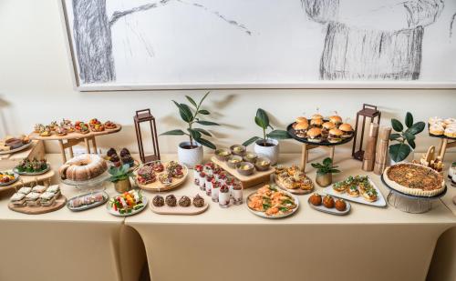 K+K Hotel Central - image 4