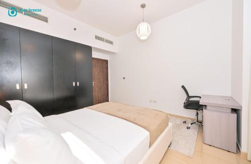 Blue Breeze - Elegant 3BR Apt with Panoramic Marina Views in JBR, Dubaï (photo 7)