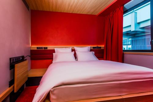 YOOMA Urban Lodge - image 6