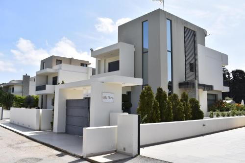 Villa Elena - main image
