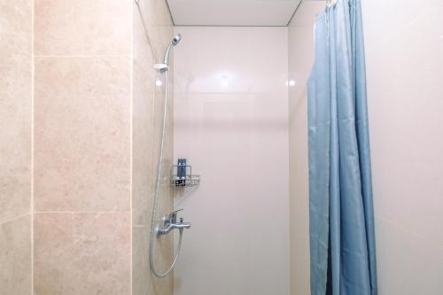 Best View 2BR at Transpark Cibubur Apartment with Sofa Bed By Travelio