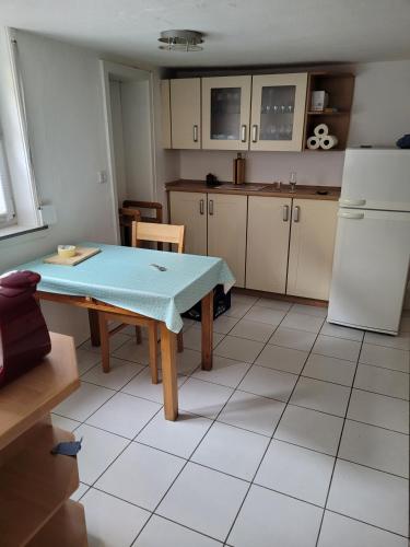 Konyha, Fereinwohnung mit 5 Schlafzimmern in Schlitz