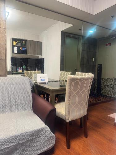 FRD Condo Unit Tower A SoleMare Parksuites, Manila (fotografie 9)