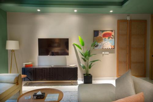 The Opus Luxury Residences - image 4