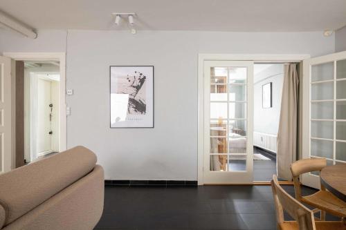 2 BR Apartment in Heart of Vesterbro - image 10