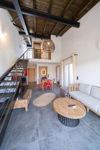 Pecora Nera apartments, Lixouri