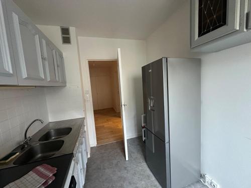 Appartement proche gare et Aja - 주방