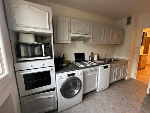 Appartement proche gare et Aja - 주방