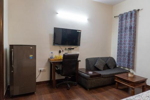 Deluxe Double Room image 7