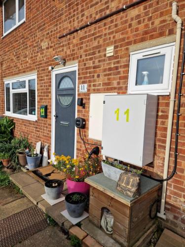 ทางเข้า, Luxury on a Budget Chelmsford - B&B ROOM in a quiet family home in เชมสฟอรฺด