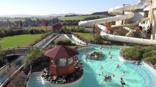 Swimming pool, Welcome in - Wohnung mit Ski- und Fahrradabstellraum, ruhig gelegen in Niedersfeld