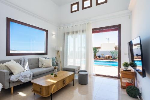 Villa MontañaBlanca Private Heated Pool & Stunning Views 5